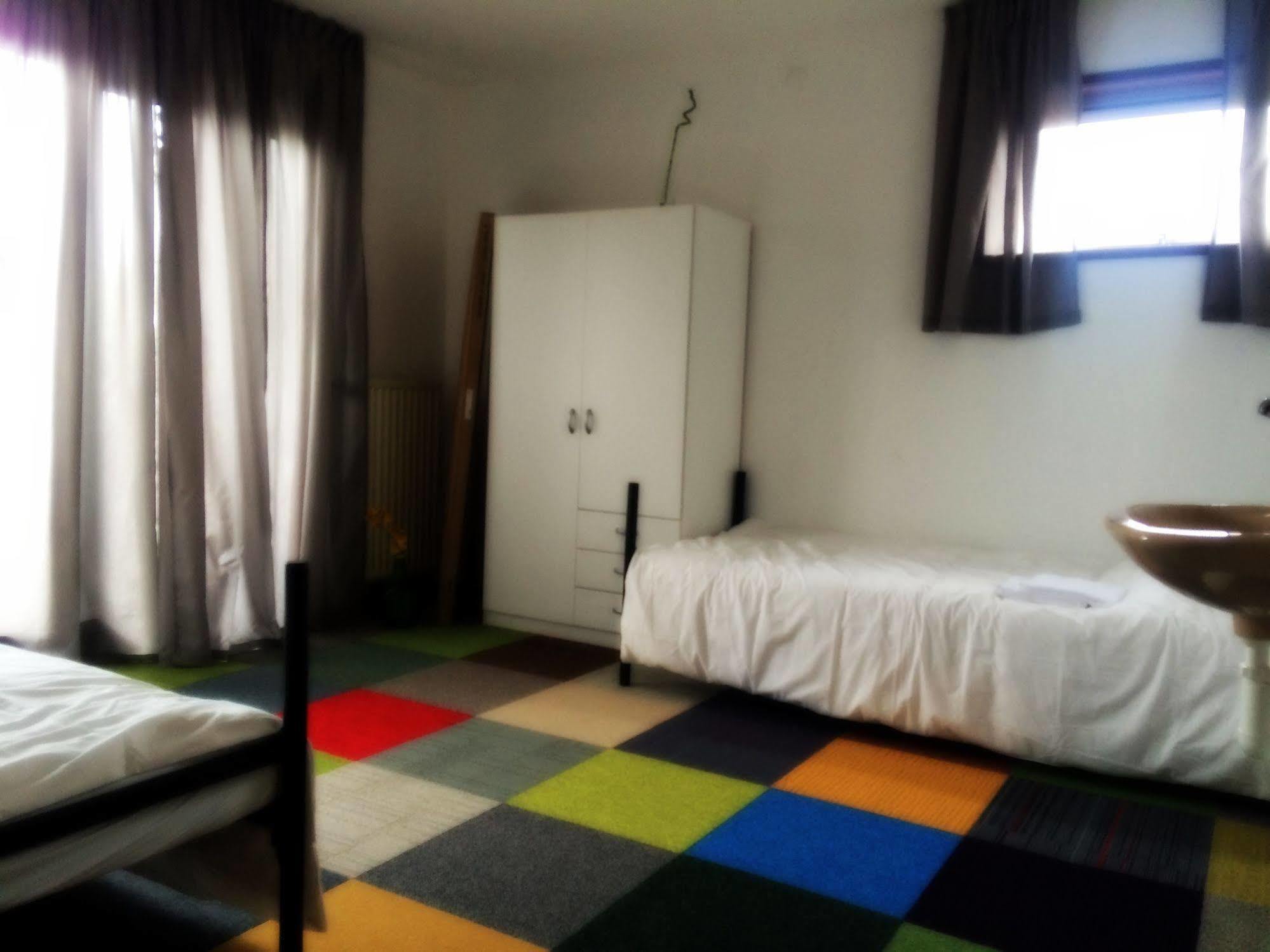 The Budget Hotel Hazerswoude-Rijndijk Extérieur photo